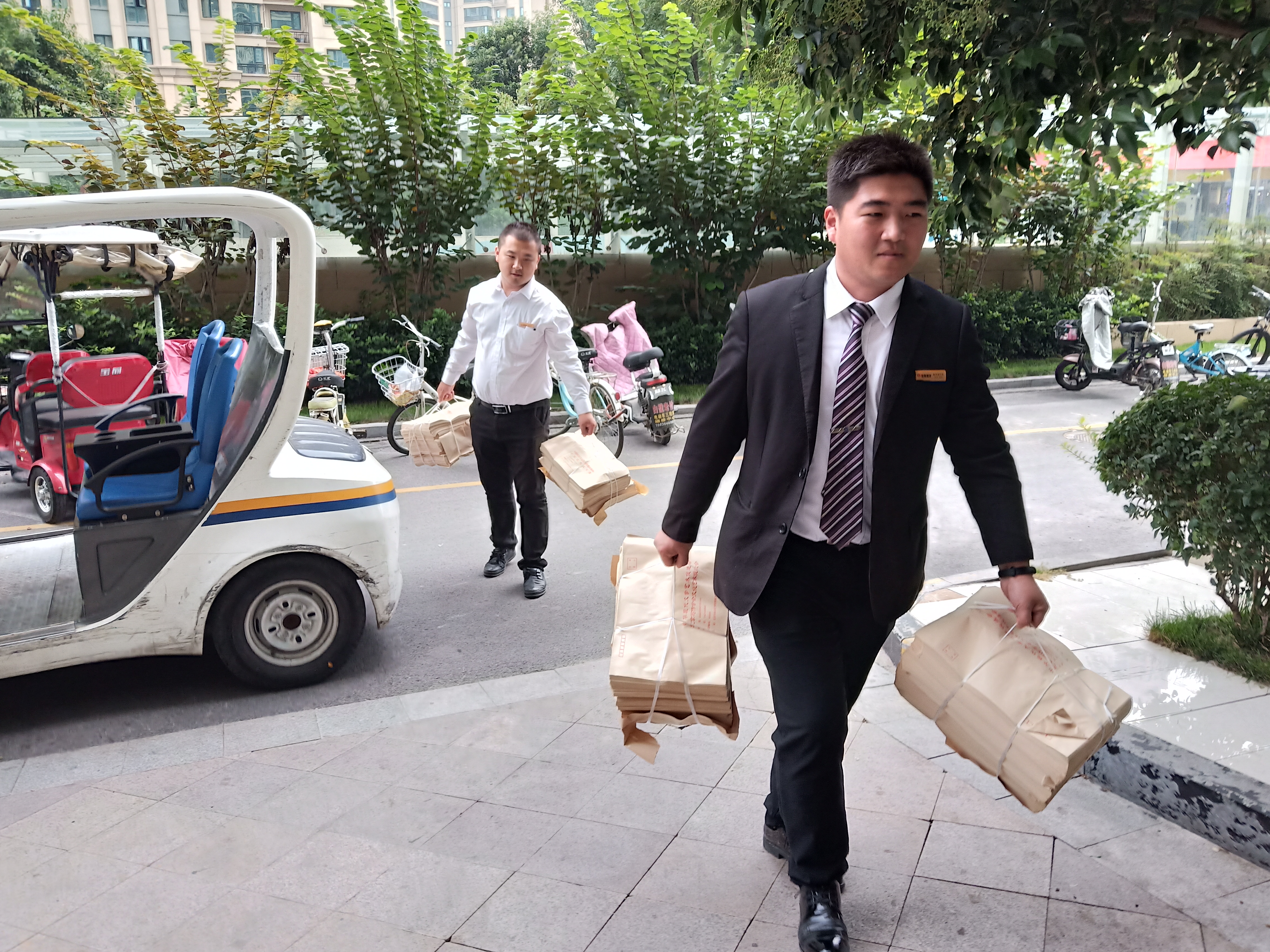 安阳恒大绿洲物业保安优质服务暖人心