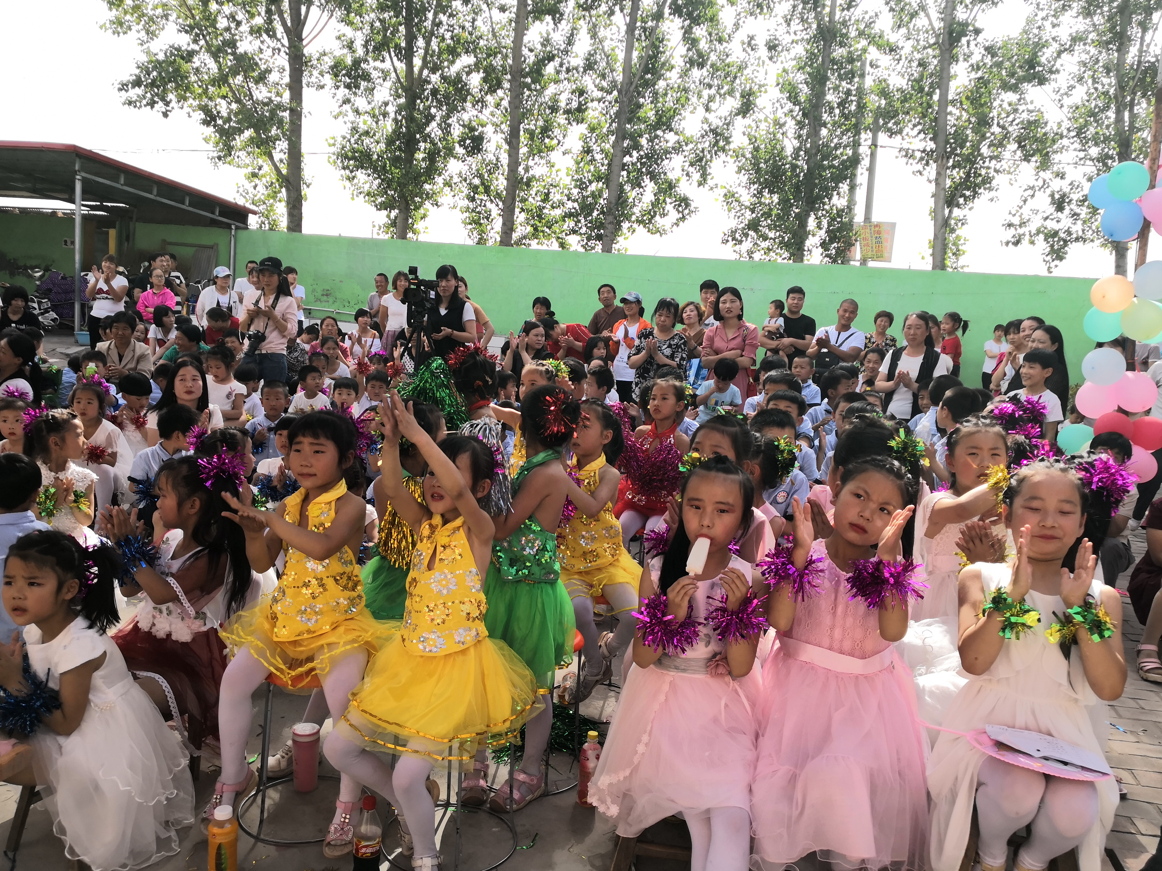 启航文博幼儿园举行放飞童心 畅想六一活动