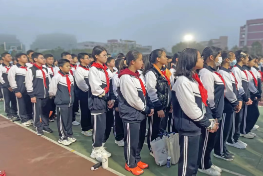 柴时钟:校长教育思想对学校的发展至关重要 柴时钟:校长教育思想对学校的发展至关重要