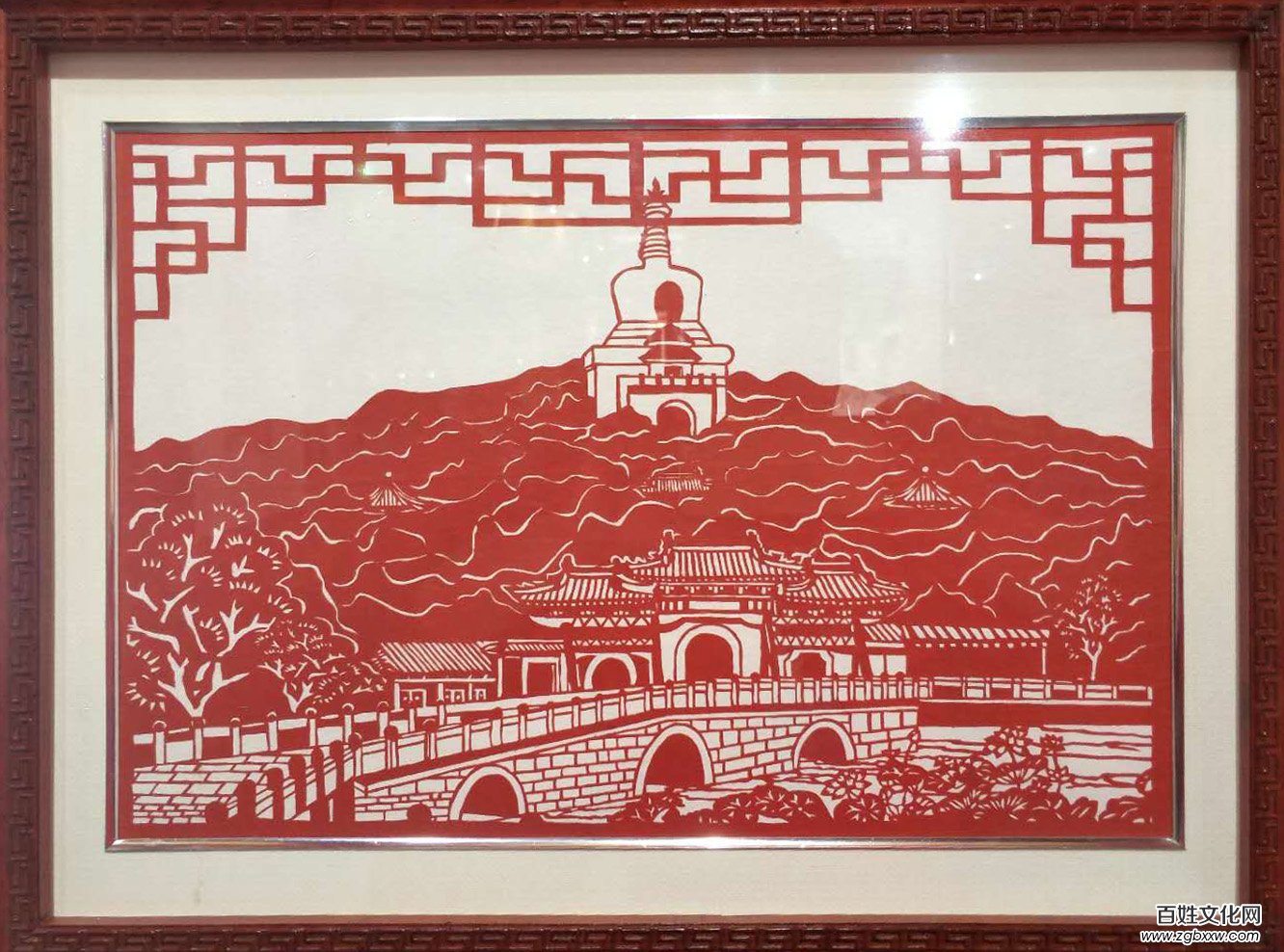 纸雕艺术家刘喜成亮相中国航空节